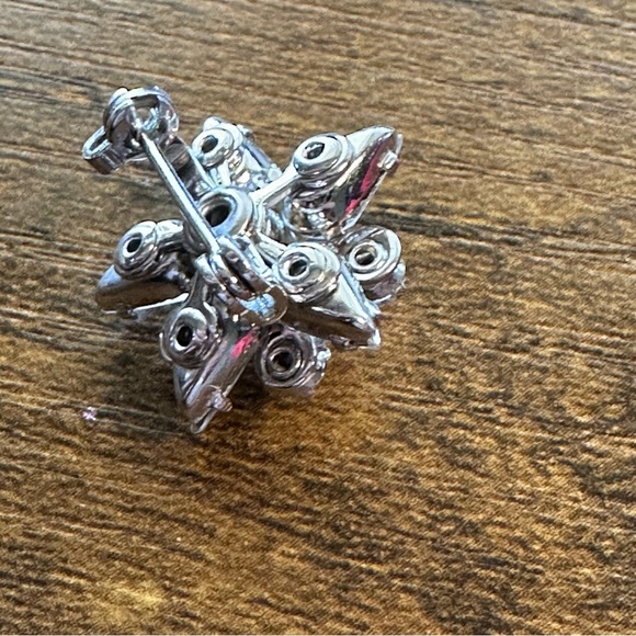 Vintage star brooch - Picture 13 of 16